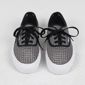 Preowned Platform Black and White Pattern Vans. Size 7